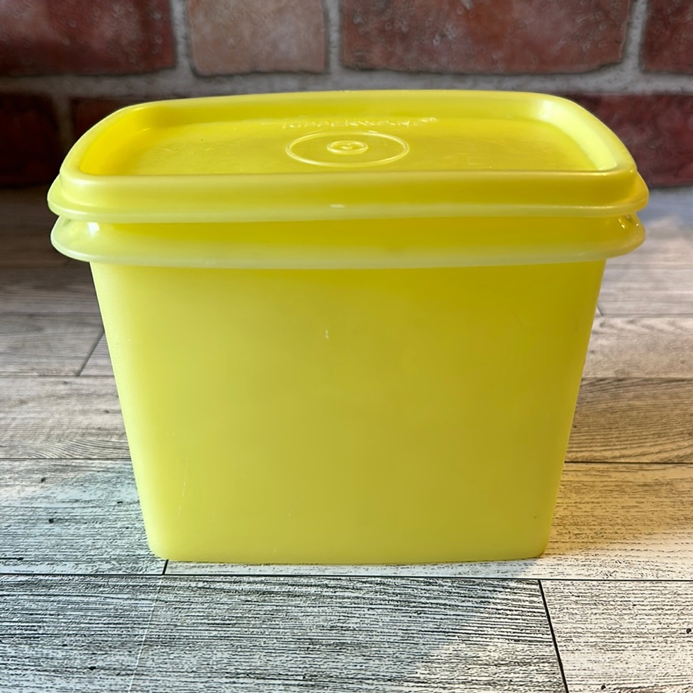 Vintage Yellow Shelf Saver Tupperware Container